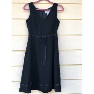 🌹Black Dress white stitching